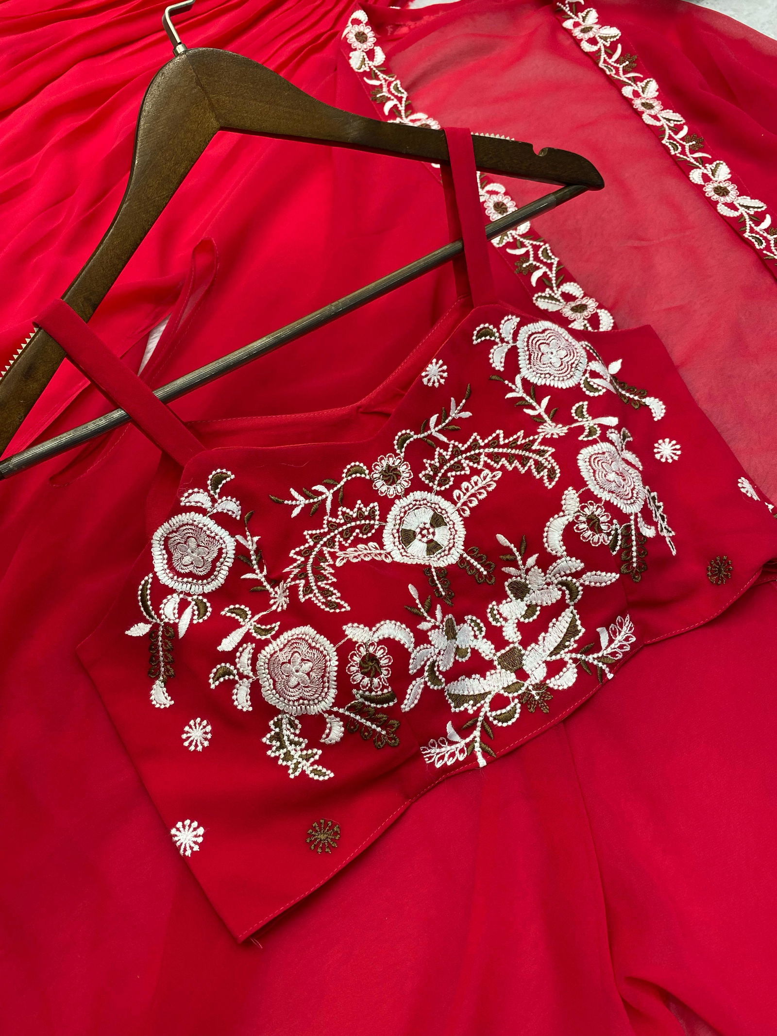 LG 1828 Georgette Party Wear Indo Western Lehenga Wholesale Suppliers In Mumbai